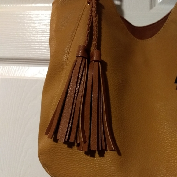 Handbag - Picture 2 of 7